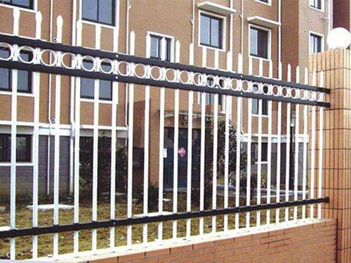 鋁合金別墅護(hù)欄 品質(zhì)與美學(xué)的完美融合——廣州九鼎金屬制品